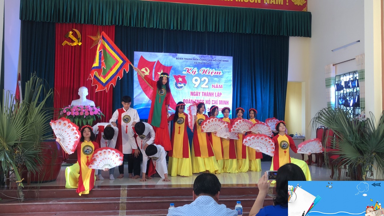 Tiết mục múa: Hào Khí Việt Nam của các em HS lớp 9A